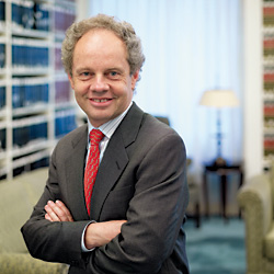 Dean Richard Revesz